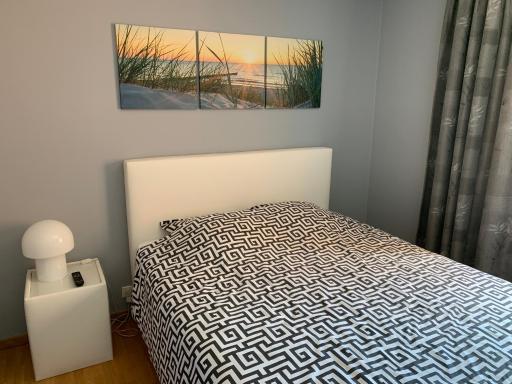Privé-kamer centrum Oostende met eigen badkamer/wc - Hizvo