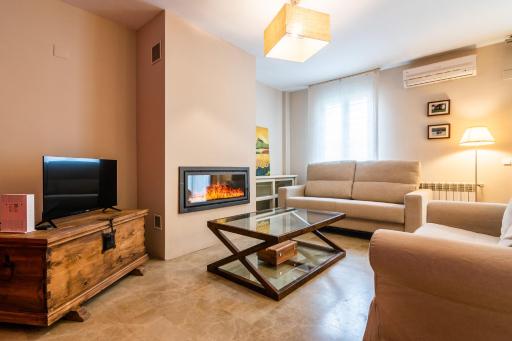 tuGuest Grisolia House - Housity