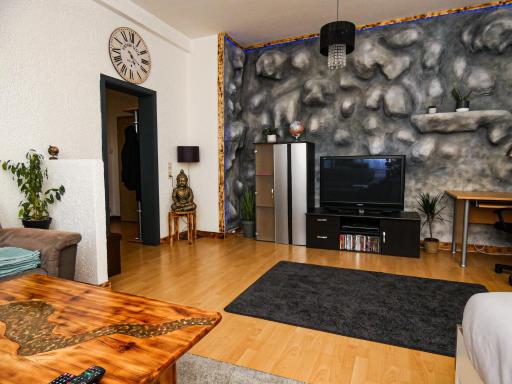 #111 - LUX-Flat Lennep - Altstadt - Netflix & Amazon Prime - Felswand - Housity