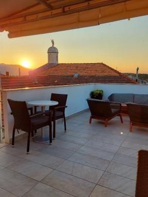 Guest House Korunić - Housity