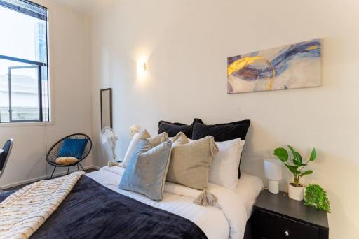 Bright CBD Studio -Near SkyTower - WiFi - Cityscape - Housity