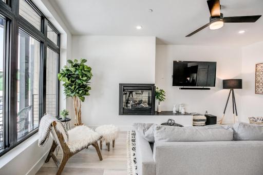 River West Buffalo Mountain Condo - Stylish Retreat - Housity