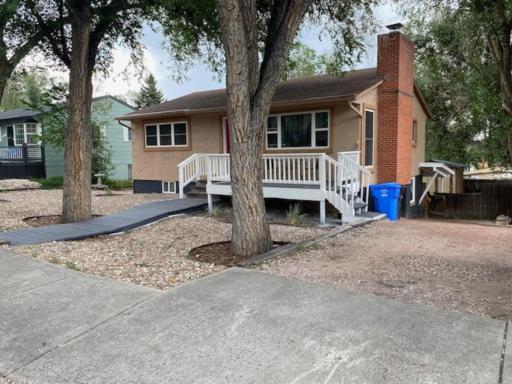 North of Sodermann Park Centrally Located 2/1 Upstairs of House - Housity