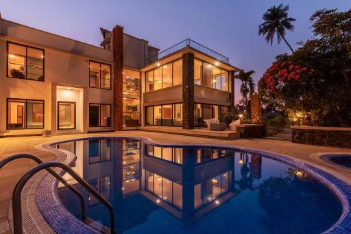 Our Beloved Summer by StayVista - Offering a swimming pool, expansive lawn, badminton court and indoor games - Housity