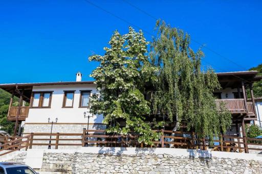 Delchovski Han - Housity
