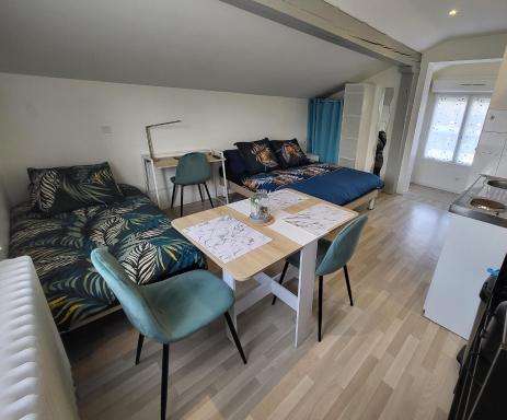 Nature au bout du chemin - Tram B - Parking gratuit - Housity