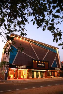 ORFILA INN Airport Hotel - Housity