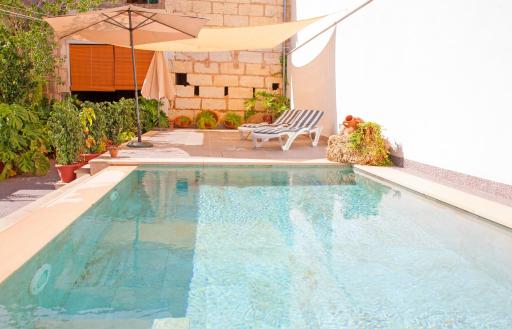 YourHouse Can Peret, modern town house in Sa Pobla with private pool - Housity