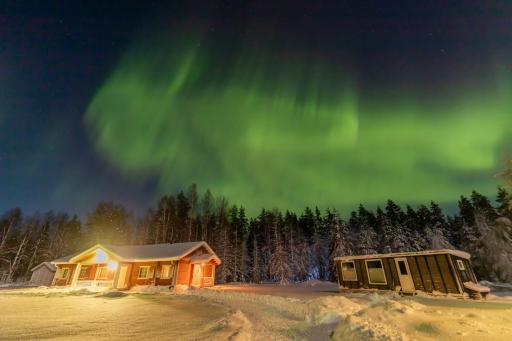 Old Pine Husky Lodge - Housity