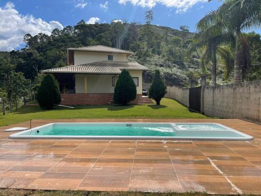 Região de Pedra Azul casa Amarela - Housity