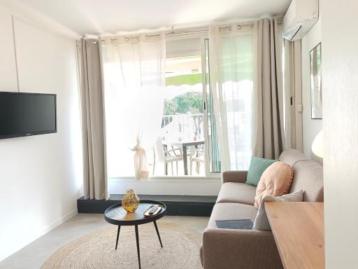 SPARKLE-STUDIO PROCHE PLAGE PLEIN CENTRE PARKING WIFI TERRASSE - La Grande Motte - Housity