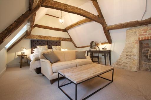 Kings Head Hotel - Housity