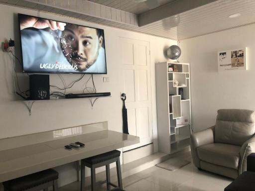 JEANOEL Chateau Cozy 2beds 1bath apartment - Housity