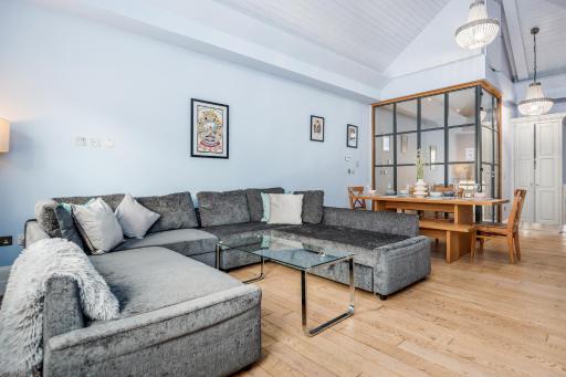 Covent Garden Penthouse for 8 - Housity