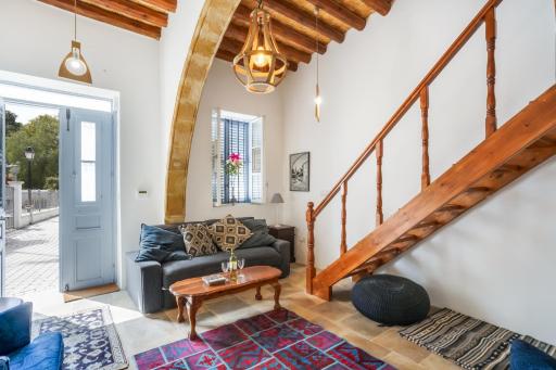 To Hani - Kamara Maisonette - Housity