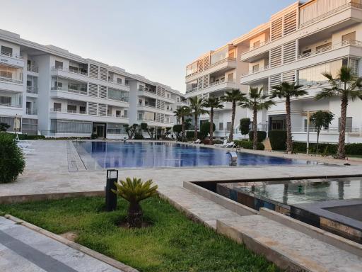 Mansbay House - Housity