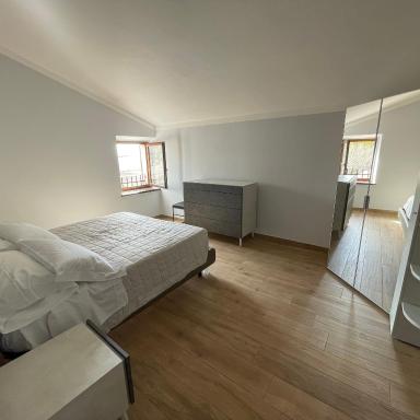 Charming 1-Bed Apartment in Montepulciano - Hizvo