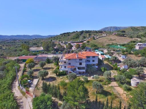 ΟΔΥΣΣΕΙΑ, κοντά σε αεροδρόμιο, λιμάνια και θάλασσες - Housity