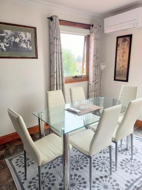 Central to CBD CoSheirm Apartments On Merri - Housity