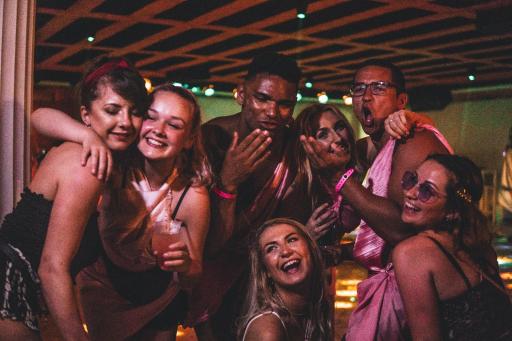 The Pink Palace Hostel - Housity
