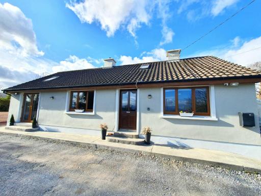 Brook Lane Cottage - Housity