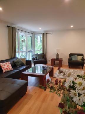 Grey Gum Getaway - Housity
