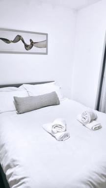 Ivy Chic Apartments by CityNest - Housity