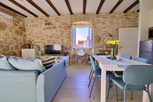 Mediterranean stone house Dora, in the heart of Preko - Housity