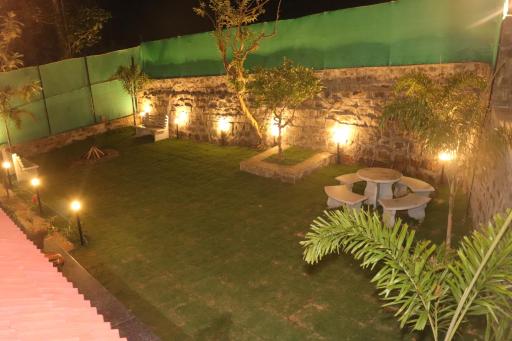 PINE VILLA GARDEN - Housity