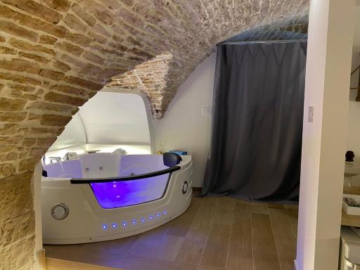 Suite Spa of Dreams - Housity