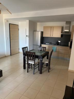 Superbe appartement avec parking privé, proche commerces et mer - Housity