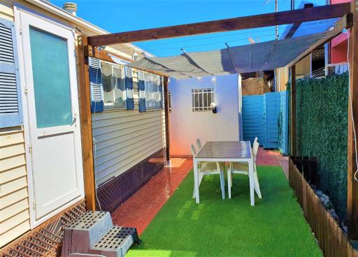 Casita Movil en Camping de La Manga - Housity