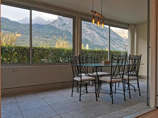 Superbe Studio à Saillon les bains - Housity