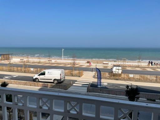 Superbe appartement front de mer - Housity