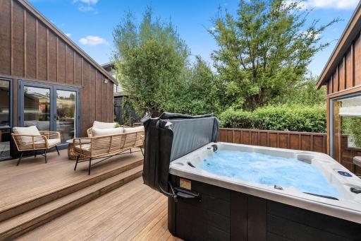 Lake Escape - Taupo - Housity