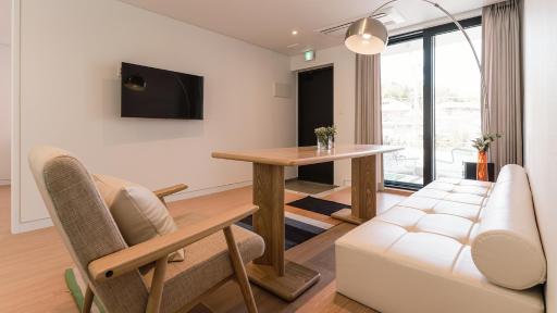 Albescent Poolvilla - Housity