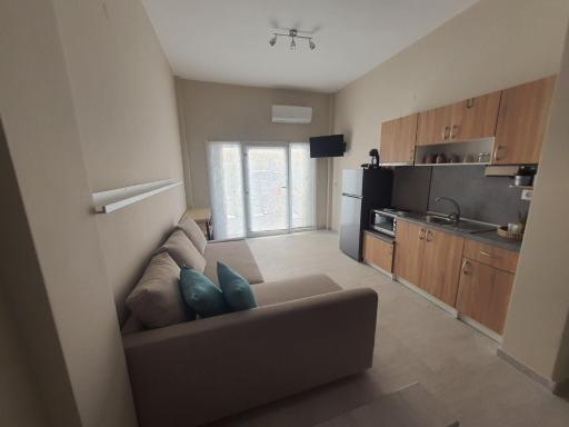 New apartment ,50m from the sea at Nea Irakleia. - Housity