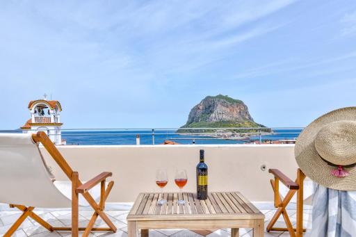 Monemvasia Modern Flat with Panoramic Sea View - Housity