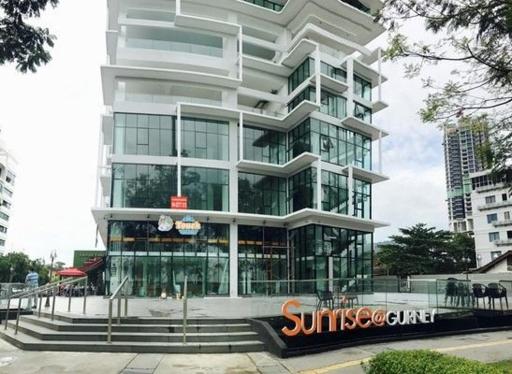 Sunrise Gurney Premium Executive City/Seafront suite - Penang - Housity