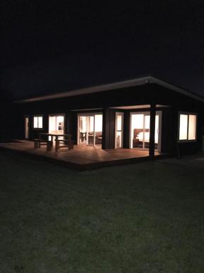 Dunray Cottage - Welcome to Havelock North - Housity