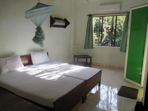 Thilanka Beach Resort - Housity