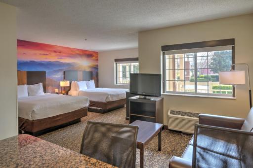 LeConte Hotel & Convention Center, Ascend Hotel Collection - Housity