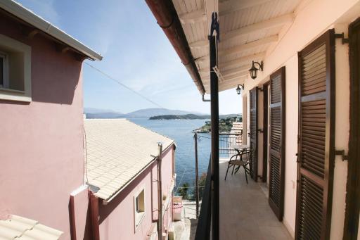 Gabriela's Seaside House - Housity