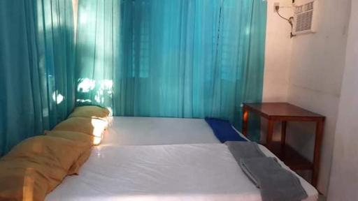 Badian Lambug Beach Beachfront Native Huts - Housity