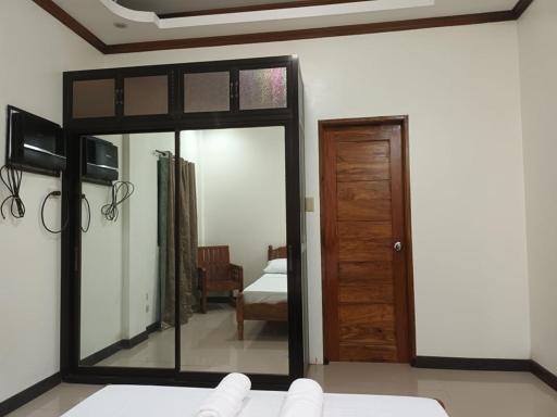 Flor Hostel - Housity