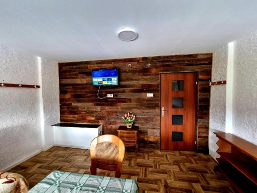 Stara Huta Wielki Dział - Housity