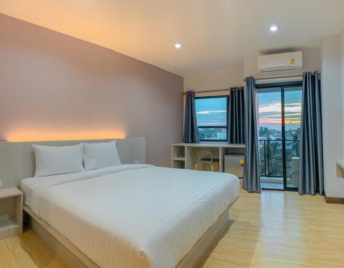 ทริปเปอร์ โฮเทล - Housity