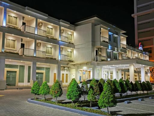 Naka Hotel Kupang - Housity
