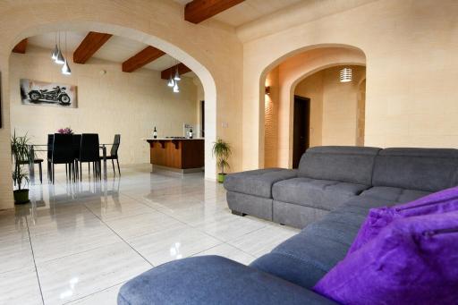 “Tal-Bengi” Luxury Villa - Housity