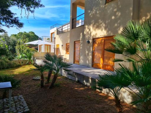 Apartment By The Sea, Max 6 People - Housity